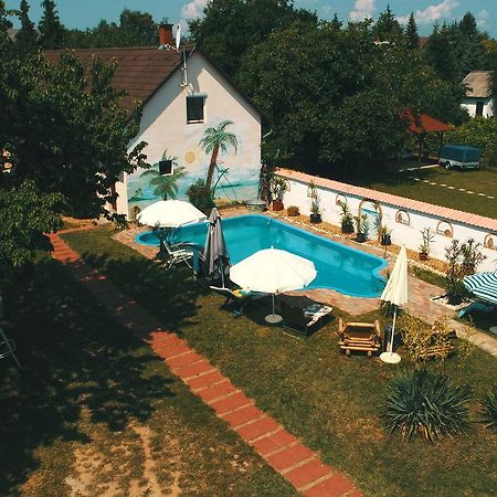 Pension Elisabeth Балатонлеле Екстериор снимка