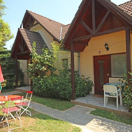 Pension Elisabeth Балатонлеле Екстериор снимка